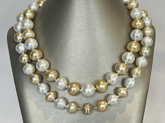 36-4960 White Gold South Sea Pearl Opera Length Necklace B IMG_8999