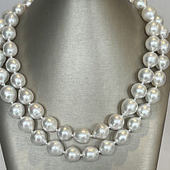 37-4960 White South Sea Pearl Operal Length Necklace B IMG_9001