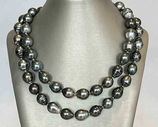 38-4960 Black Tahitian Opera Length Necklace A IMG_9006