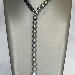 Fine 9.5mm x 12.0mm White South Sea and Tahitian Pearl Ombre Lariat Necklace, 14k White Gold and Diamond Clasp