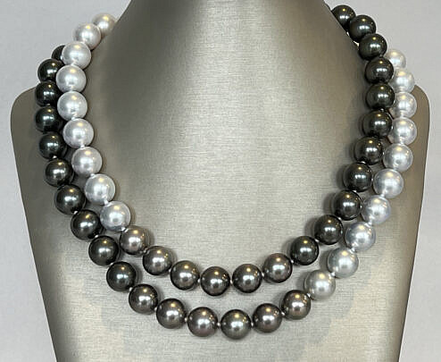 41-4960 White South Sea Black Tahitian Necklace B IMG_9026