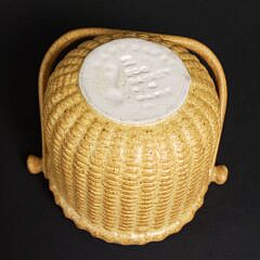 Vintage George Davis Ceramic 2 Egg Nantucket Lightship Basket, 20th century