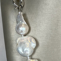 17mm x 30mm White Fresh Water Baroque Pearl Necklace