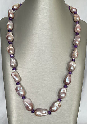 42800 Lavender Baroque Pearl Necklace A IMG_9114