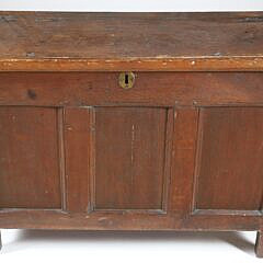 42947 English Oak Coffer A IMG_0107 2