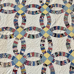 Double Wedding Ring Patchwork Quilt, circa 1930s