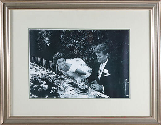 57-5370 JFK Jackie Wedding Photo and Chairs A IMG_7890