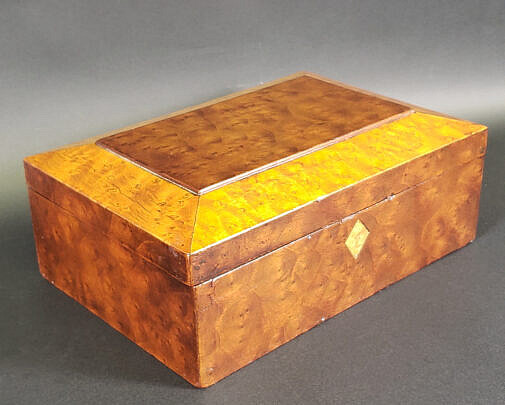4180-955 Birdseye Maple Box A