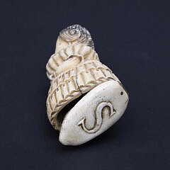 Mariner Carved Figurehead Snuff Box, 19th Century