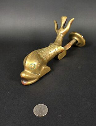 4258-955 Bronze Fish Door Knocker A