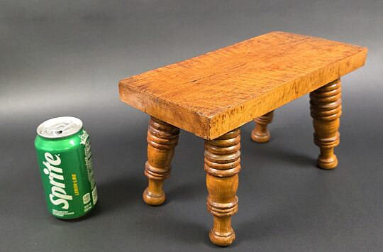 4267-955 Tiger Maple Stool A