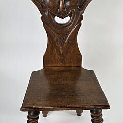 Antique English Oak Figural Carved Hall Chair, circa 1900