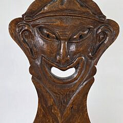 Antique English Oak Figural Carved Hall Chair, circa 1900
