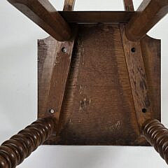 Antique English Oak Figural Carved Hall Chair, circa 1900