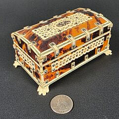 4272-955 Tortoiseshell Box A