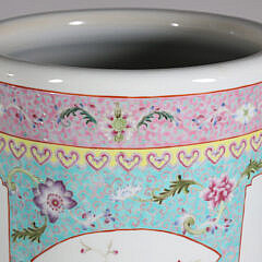 Vintage Chinese Famille Rose Porcelain Umbrella Stand