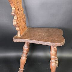 Antique English Oak Figural Carved Hall Chair, circa 1900