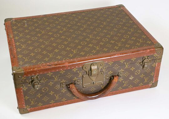 42984 Louis Vuitton Monogram Suitcase A_IMG_8749