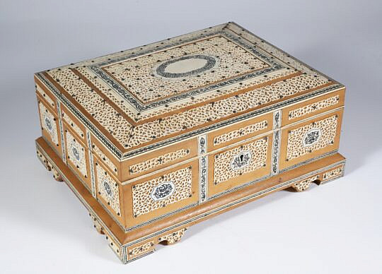 53-5370 Indian Filigree Box A 9871_5 JPG