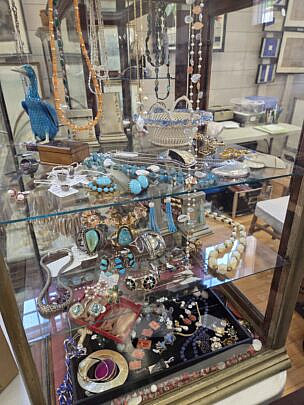 Marketplace Image 10