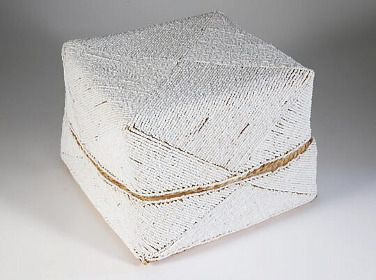 101 Bali White Beaded Basket A 9824 JPG