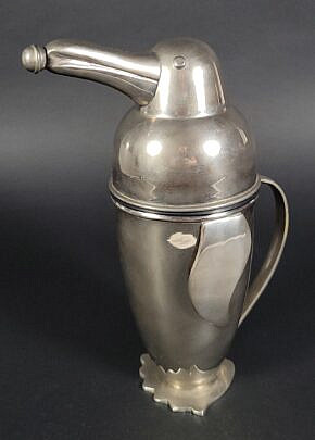 1537-1865 Penguin Shaker A