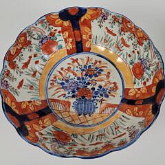 Three 19th C. Japanese Imari Nesting Porcelain Bowls