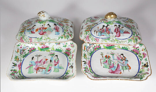 Chinese Export Famile Rose Covered Vegetable Dishes, early 19th Century