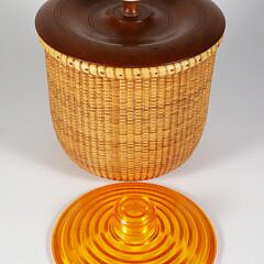 1997 Susan Chase Ottison Nantucket Basket Covered Ice Bucket with Scrimshaw Knob