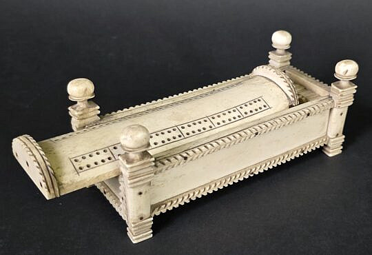 4318-955 French Dominoes A