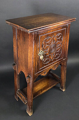 4417-955 Oak Humidor Stand A.edited