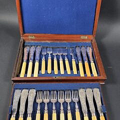 24 Piece Cased English Edwardian Fish Service