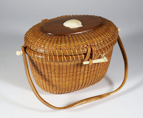 1-5569 Jose Formoso Reyes Nantucket Basket Scallop Shell A 0042 JPG
