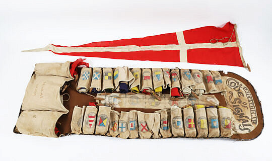 71-4810 1920’s Vintage Signal Flags A 0226 JPG