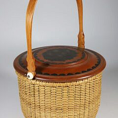 Harry Hilbert Round Covered Nantucket Basket Circa 1998