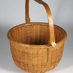 Jose Formoso Reyes Round Swing Handle Nantucket Basket, circa 1973