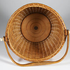Jose Formoso Reyes Round Swing Handle Nantucket Basket, circa 1973