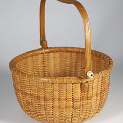 Jose Formoso Reyes Round Swing Handle Nantucket Basket, circa 1976