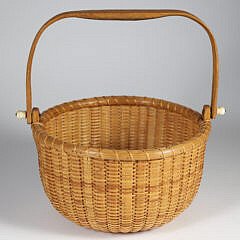 Jose Formoso Reyes Round Swing Handle Nantucket Basket, circa 1976