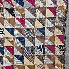 Antique Touching Triangles “Broken Dishes” Patchwork Quilt, 19th Century