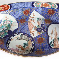 Imari Porcelain Boat with Four Interior Cameos including a Western Falconer, 19th Century