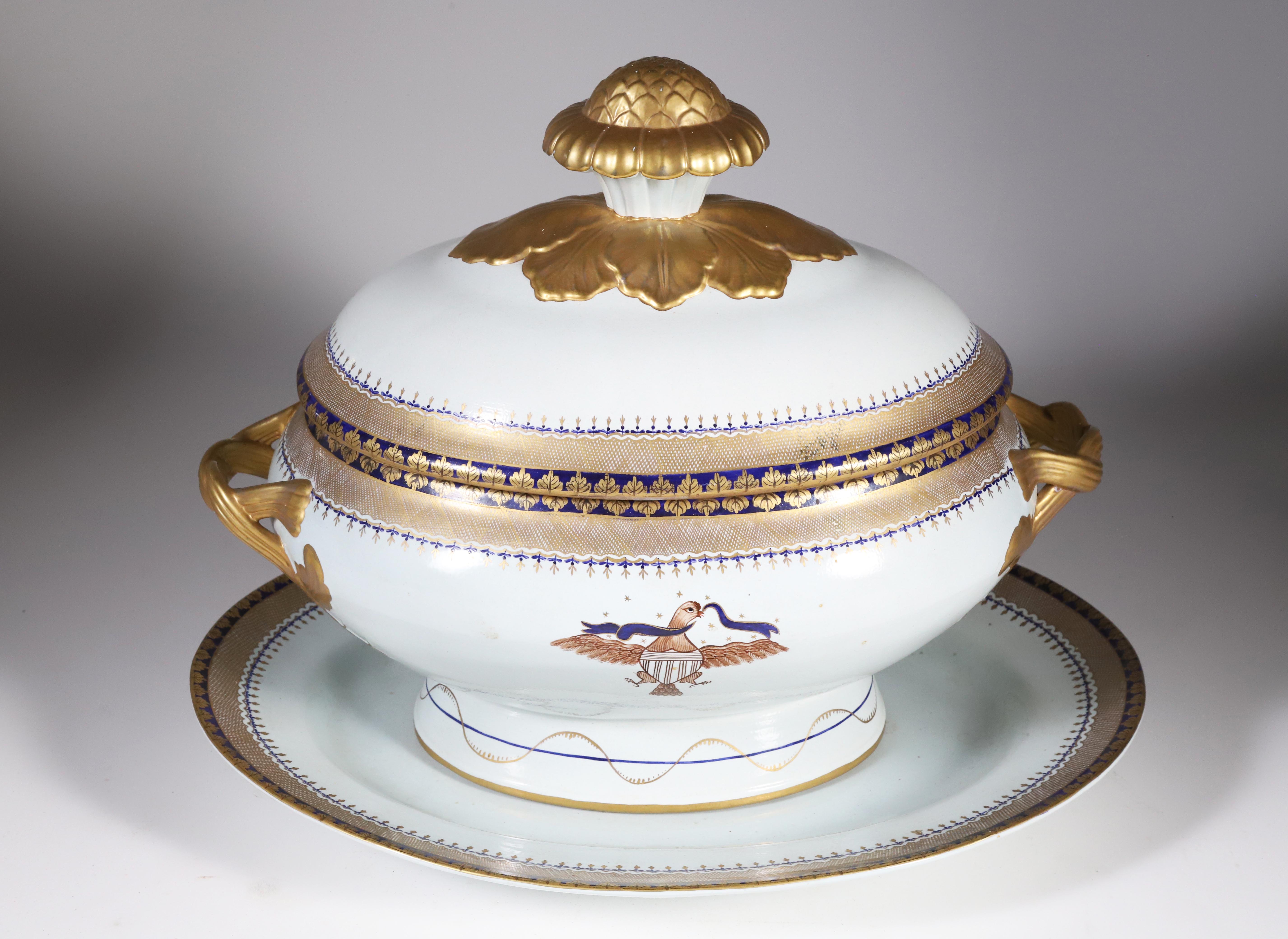 Mottahedeh Lowestoft "Eagle" Covered Soup Tureen and Underplate