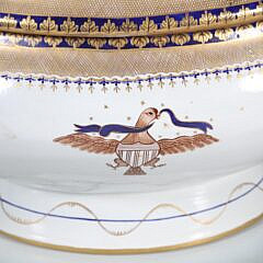 Mottahedeh Lowestoft “Eagle” Covered Soup Tureen and Underplatter
