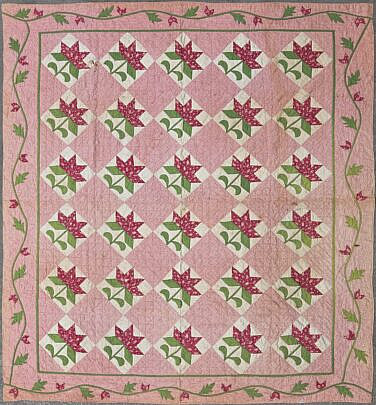 Antique Red and Green Oak Leaf Patchwork Quilt, 19th Century