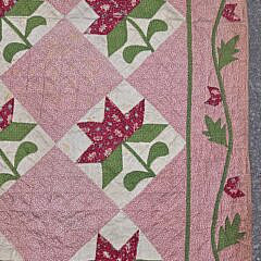 Antique Red and Green Calico Oak Leaf Patchwork Quilt, 19th Century