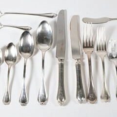 175 Piece Towle Silversmiths Sterling Silver Flatware Service in the Paul Revere Pattern, 191.10 Troy Ounces
