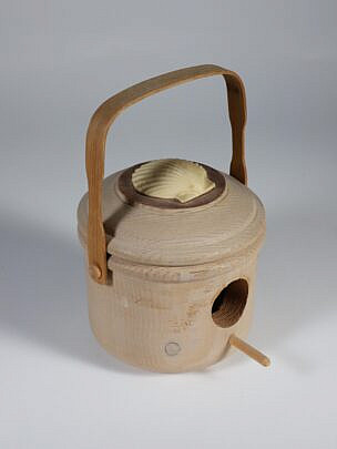 George Davis Ceramic nantucket Basket Bird Feeder