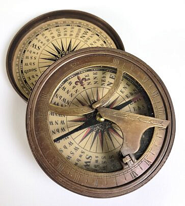 1642-1865 Sundial Compass A