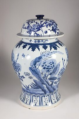 Canton Style Phoenix and Floral Decorated Porcelain Blue and White Covered Temple Jar