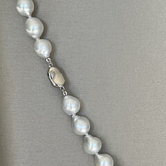 Lustrous 9mm x 11mm Baroque White South Sea Pearl Necklace, 14k White Gold Clasp